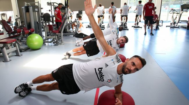 Beşiktaş denge ve kuvvet çalıştı