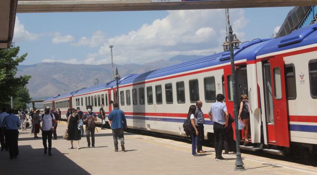 Doğu Ekspresi yeniden açıldı