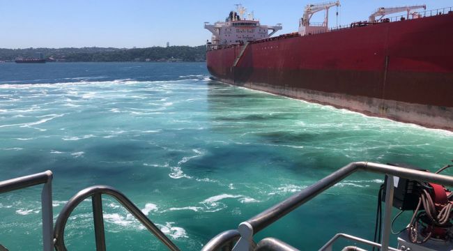 İstanbul Boğazı'nda tanker arızası