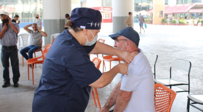 İZOTAŞ İZMİR OTOGARINDA AŞI STANDI