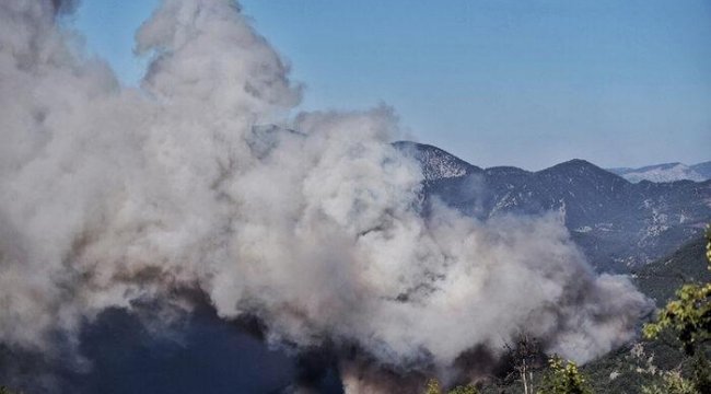 Mersin ve Hatay'daki yangın 3 gündür söndürülemiyor