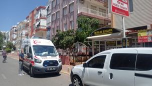 Antalya' da evsiz şahıs emlakçıda ölü bulundu