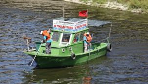 Asi Nehri'ndeki katı atık ve su sümbülleri temizleniyor