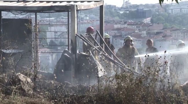 İşçilerin kaldığı konteynır alev aldı