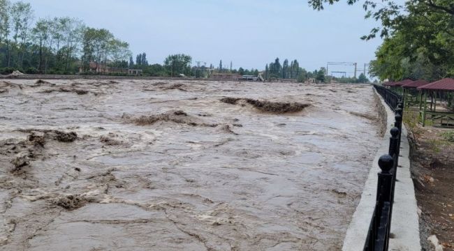 Selin vurduğu Cide ve Şenpazarı adeta göle döndü