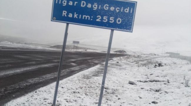 Ardahan, Ilgar geçidine mevsimin ilk karı yağdı