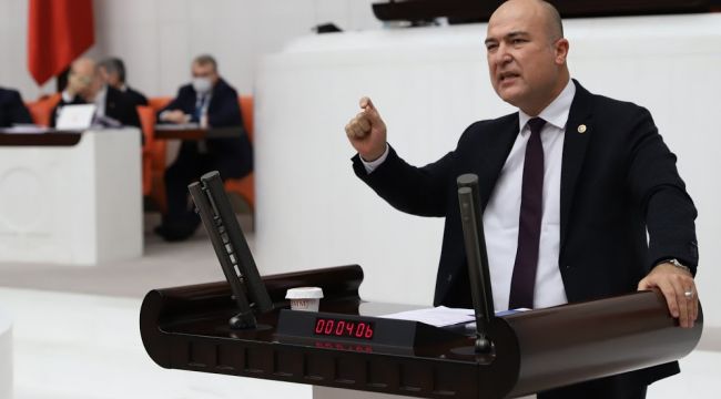 CHP'Lİ BAKAN AK PARTİ'YE VERDİ VERİŞTİRDİ