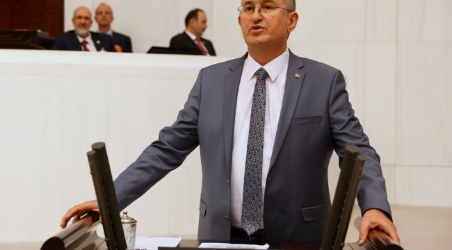 CHP'Lİ SERTEL: ÖĞRENCİLER YERSİZ YURTSUZ KALDI