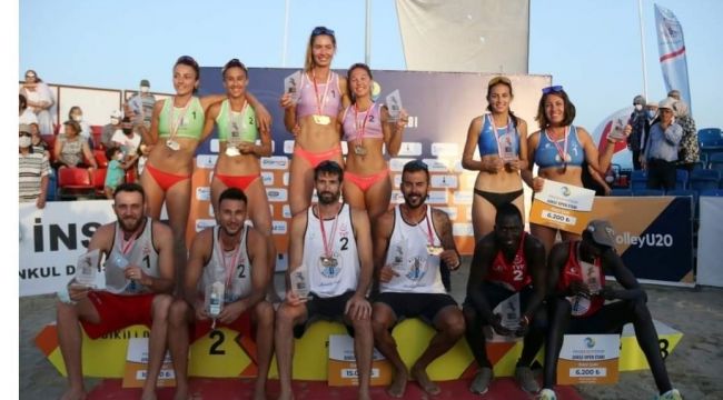 DİKİLİ, VOLEYBOLA DOYDU