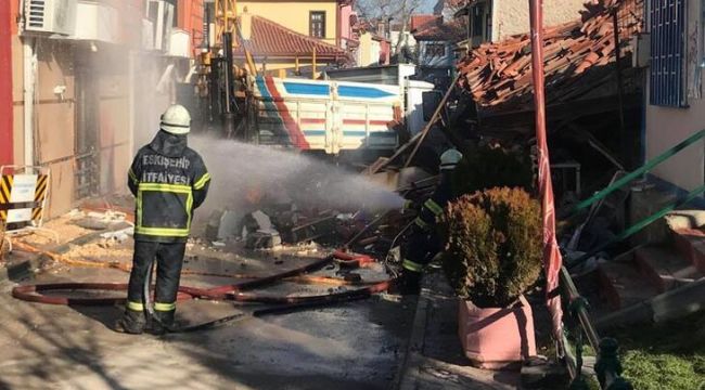 Eskişehir'de geri dönüşüm merkezinde metan gazı patladı