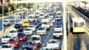 İstanbul'da eğitim gününde yoğun trafik