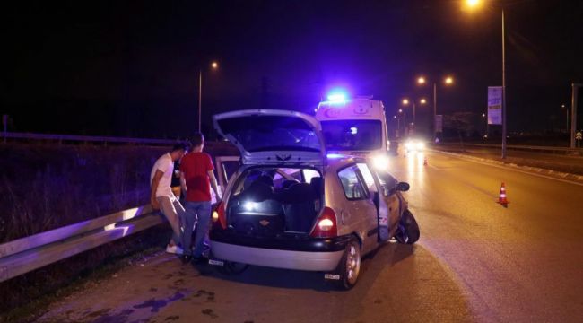 Kaza yapan alkollü sürücü hıncını gazetecilerden çıkarmak istedi