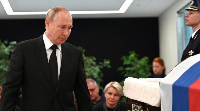 Rusya Devlet Başkanı Vladimir Putin, Moskova'da yapılan veda törenine katıldı