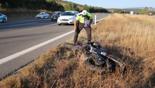 Bariyerlere çarpan motosiklet sürücüsü hayatını kaybetti