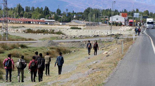 Erzincan'da 476 kaçak göçmen yakalandı