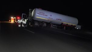 LPG yüklü tanker şarampole devrildi