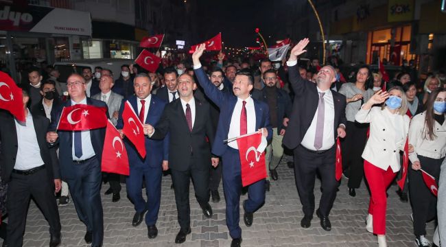 MENEMEN'DE CUMHURİYET COŞKUSU