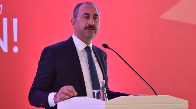 Adalet Bakanı Gül: 'Şiddete karşı duruşuyla, vicdanlara tercüman olan yargı mensuplarını tebrik ediyorum'