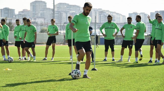 ALİAĞASPOR FK, GALİBİYET İÇİN HAZIRLANIYOR