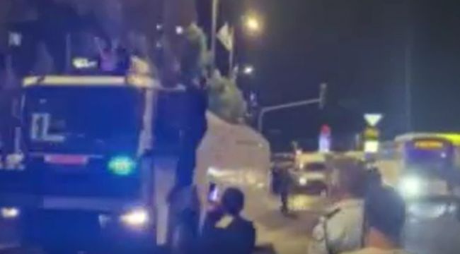 İsrailliler, bu kez İsrail polisinin yargılanması için sokaklara döküldü