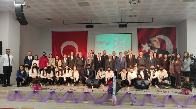 KINIK'TA YENİ ÖĞRETMENEVİ'NDE İLK KUTLAMA