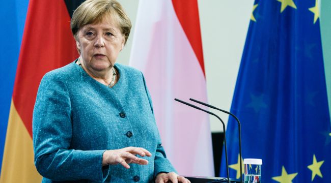 Merkel: 'Belarus mülteci kozuyla AB'yi zayıflatmayı hedefliyor'