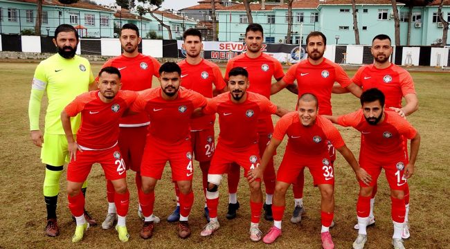 Çeşme Belediyespor 15 puanla lider