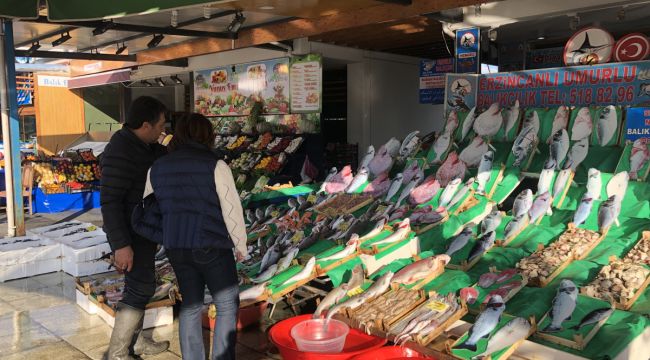 Lodos tezgahları da vurdu balık fiyatları yükseldi