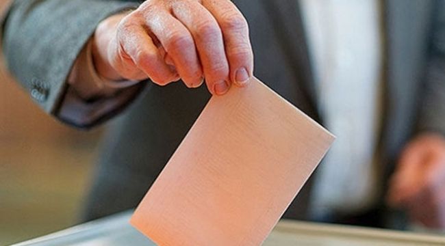 Tunus gelecek yıl referandum ve parlamento seçimleri için sandık başına gidecek