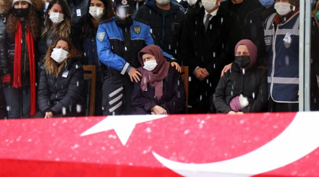 33 yaşındaki polis, ardında hamile eş ve 2 yaşında kız çocuğu bıraktı