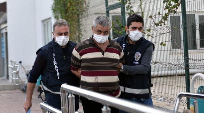 Babasını satırla öldürüp 'Ölek, gidek, geri gelek oyunu oynadık' demişti