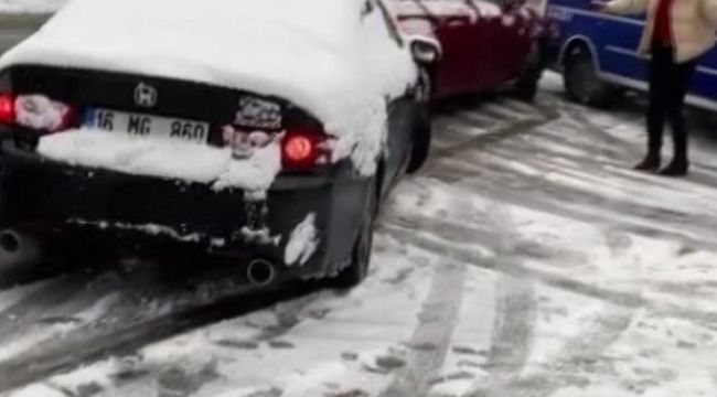 Bursa'da yollar buz pistine döndü, kazalar kaçınılmaz oldu