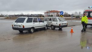 Ereğli'de otomobiller çarpıştı