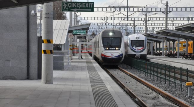 Karaman'da Yüksek Hızlı Trene yoğun ilgi