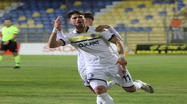 MENEMENSPOR'UN GOL YÜKÜNÜ SAGAT ÇEKİYOR