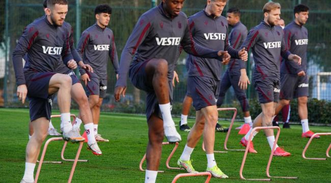 Trabzonspor'un yenilenen hücum hattı ilk deplasmanına çıkıyor