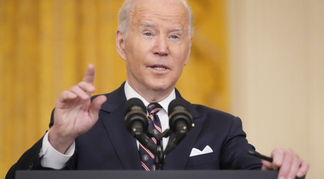 Biden: Rus devlet borcuna kapsamlı yaptırımlar uyguluyoruz