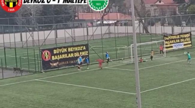 Top toplayıcı çocuk golü kurtardı!