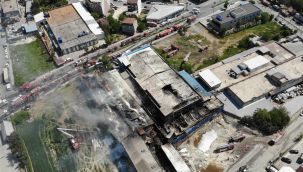 Arnavutköy'deki fabrika yangını yaklaşık 8 saatlik çalışmanın ardından söndürüldü