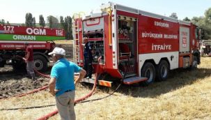 İtfaiye ile mahalleli yangını birlikte söndürdü