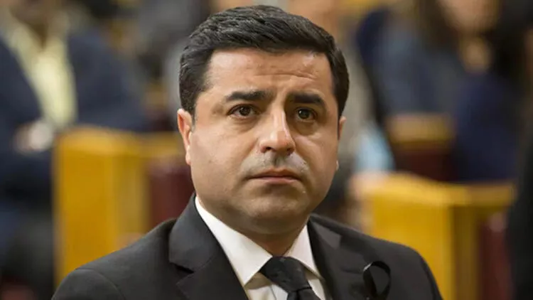 Selahattin Demirtaş'a 2,5 yıl hapis cezası