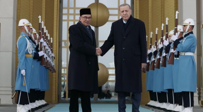 Cumhurbaşkanı Erdoğan Malezya Başbakanı Enver İbrahim’i kabul etti