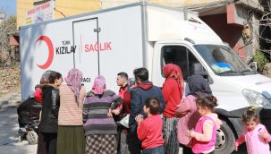 Kızılay mobil sağlık araçları ilk gün 600'den fazla depremzedeye ulaştı