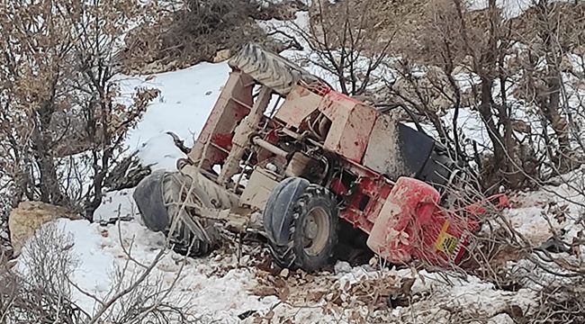 Siirt’te iş makinesi devrildi