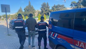 Jandarmadan firari operasyonu: İzmir'de 8 zanlı yakalandı