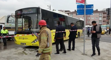 Pendik'te İETT otobüsüyle tır çarpıştı