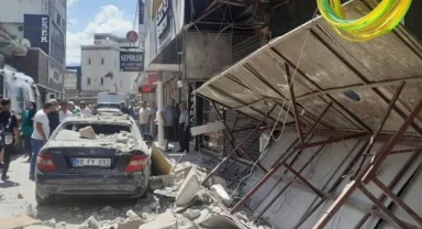 Deprem bölgesi Osmaniye’de 4 katlı bina çöktü, 3 kişi yaralandı