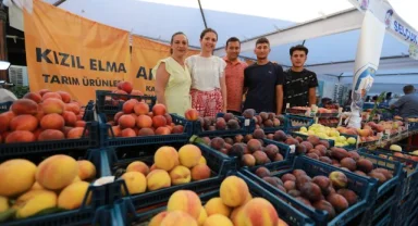 Üretici ve Halk Belevi Şen Şeftali Şenliği'nde buluştu