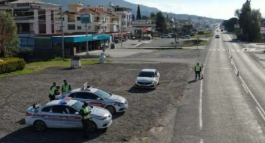 İzmir jandarmasından havadan trafik denetimi