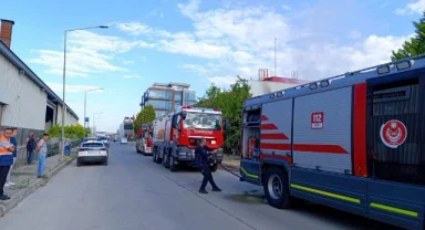 İzmir'de tekstil fabrikasındaki yangın söndürüldü